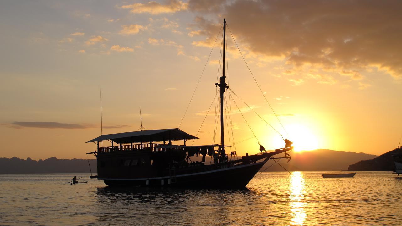 Blue Marlin Dive Komodo Labuan Bajo Exterior photo